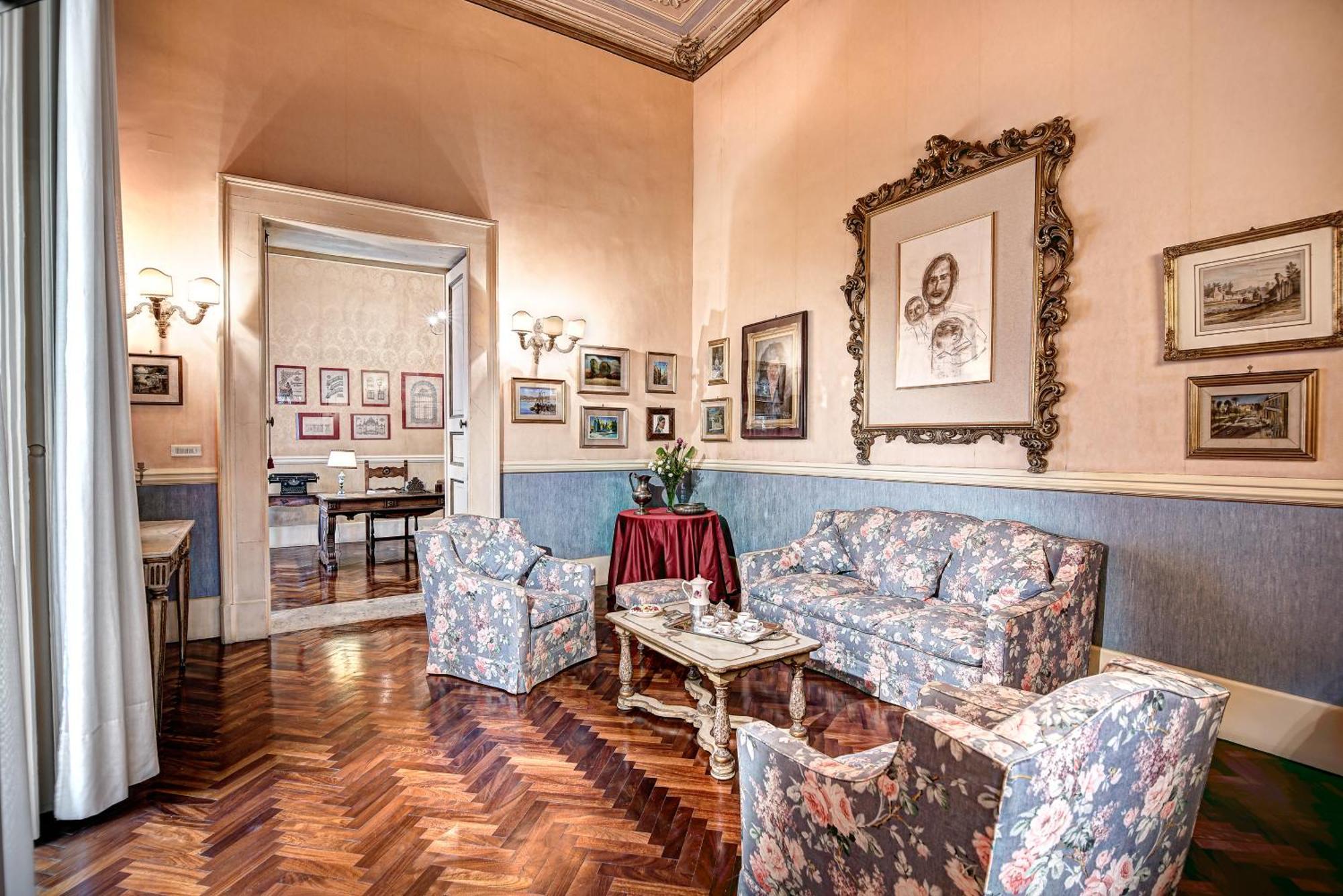 Arthouse Lady Marys Tribunali Luxury Suite Napoli Bagian luar foto